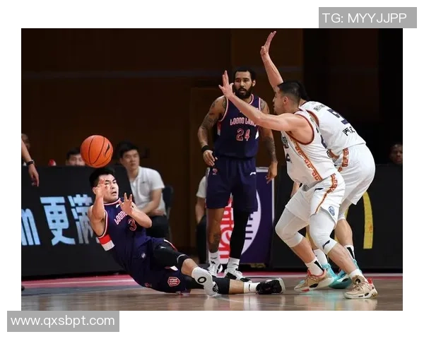 南京与无锡激战正酣两城对决掀起新一轮城市篮球热潮 南京与无锡激战正酣两城对决掀起新一轮城市篮球热潮